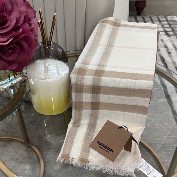 Burberry Tan and Cream Checkered Scarf - Picture 1 of 5